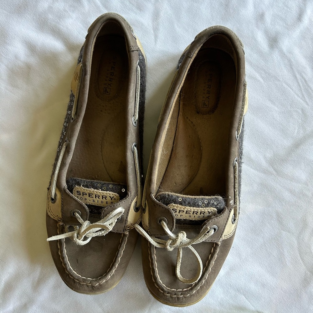 Well Loved Size 8.5 Sperry Boat Shoes